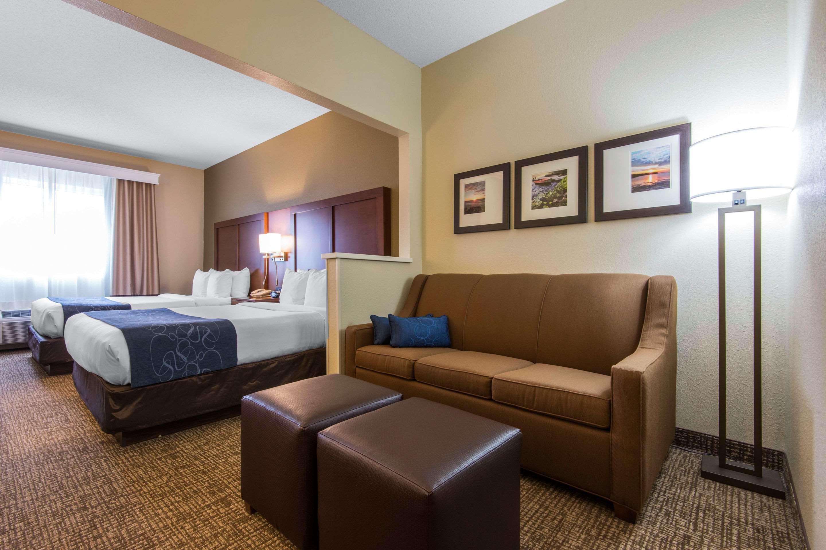 Comfort Suites Rochester Henrietta University Area Εξωτερικό φωτογραφία