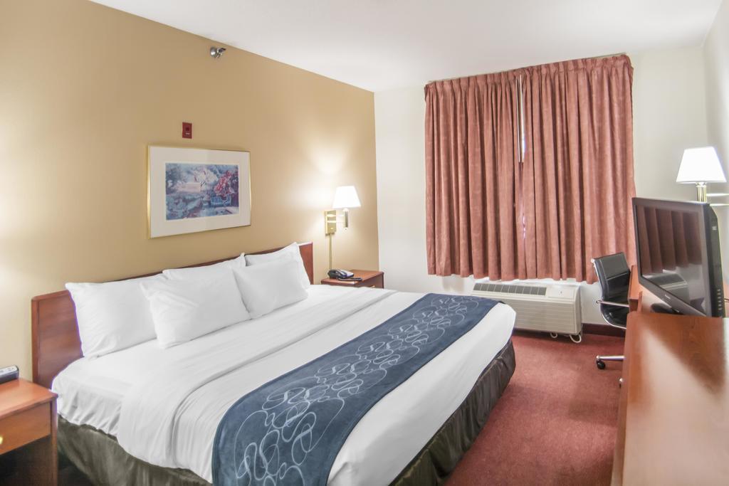 Comfort Suites Rochester Henrietta University Area Εξωτερικό φωτογραφία