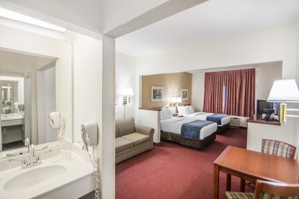 Comfort Suites Rochester Henrietta University Area Εξωτερικό φωτογραφία