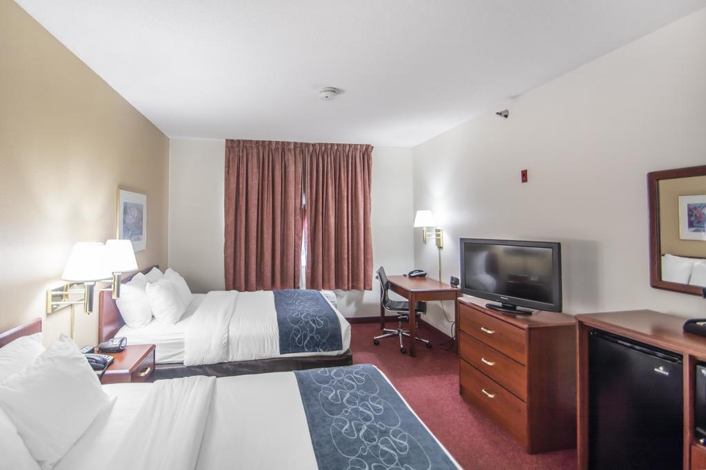 Comfort Suites Rochester Henrietta University Area Εξωτερικό φωτογραφία