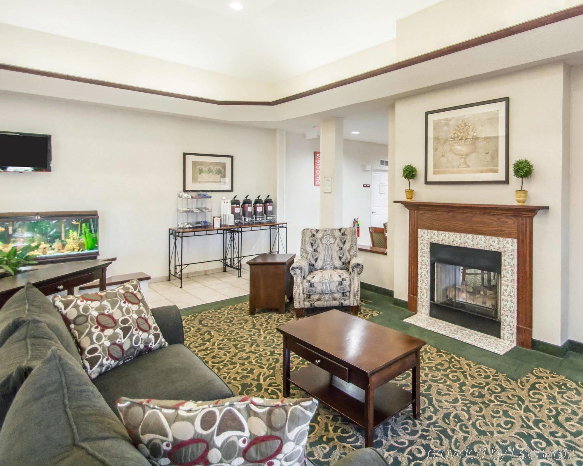 Comfort Suites Rochester Henrietta University Area Εξωτερικό φωτογραφία