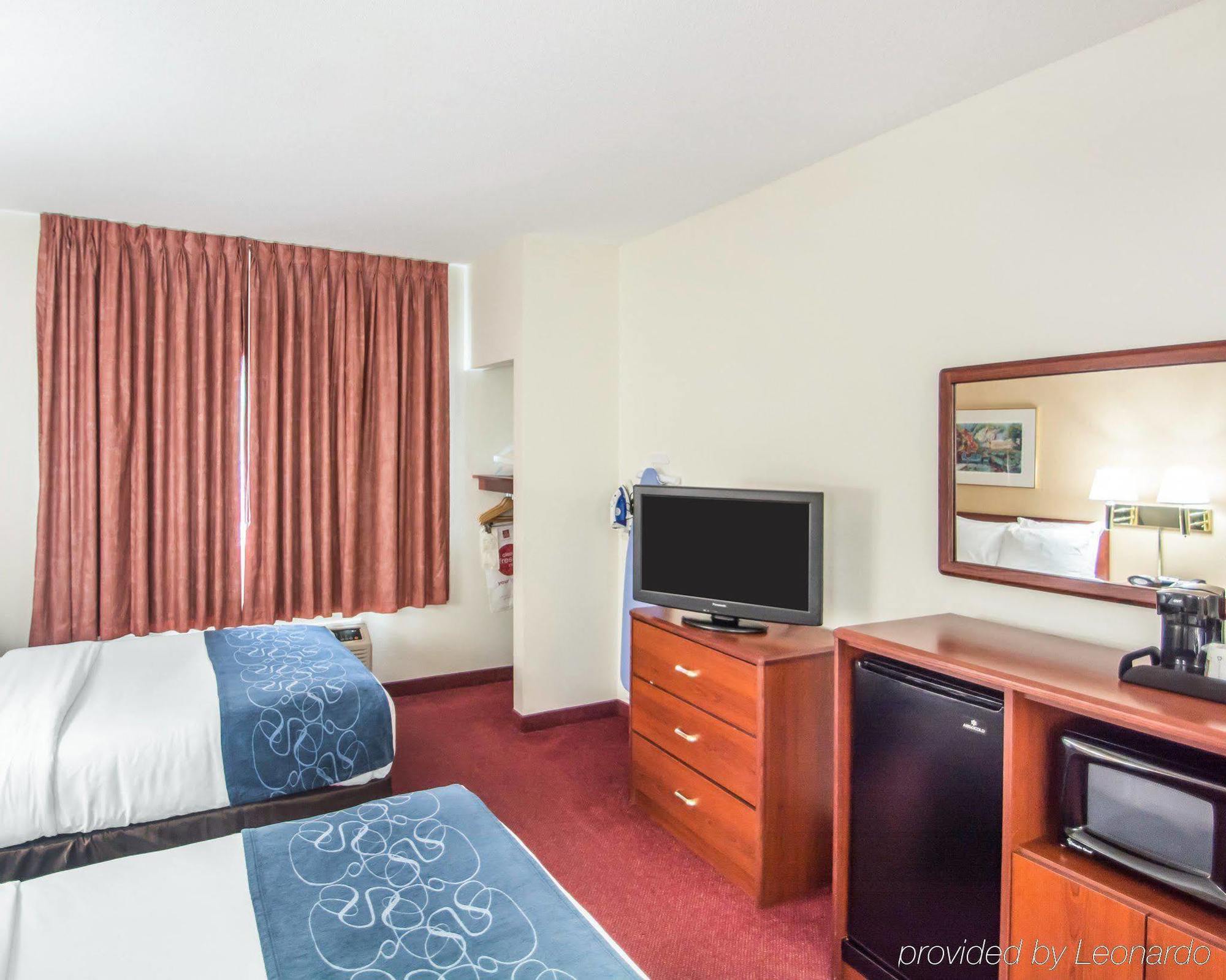 Comfort Suites Rochester Henrietta University Area Εξωτερικό φωτογραφία