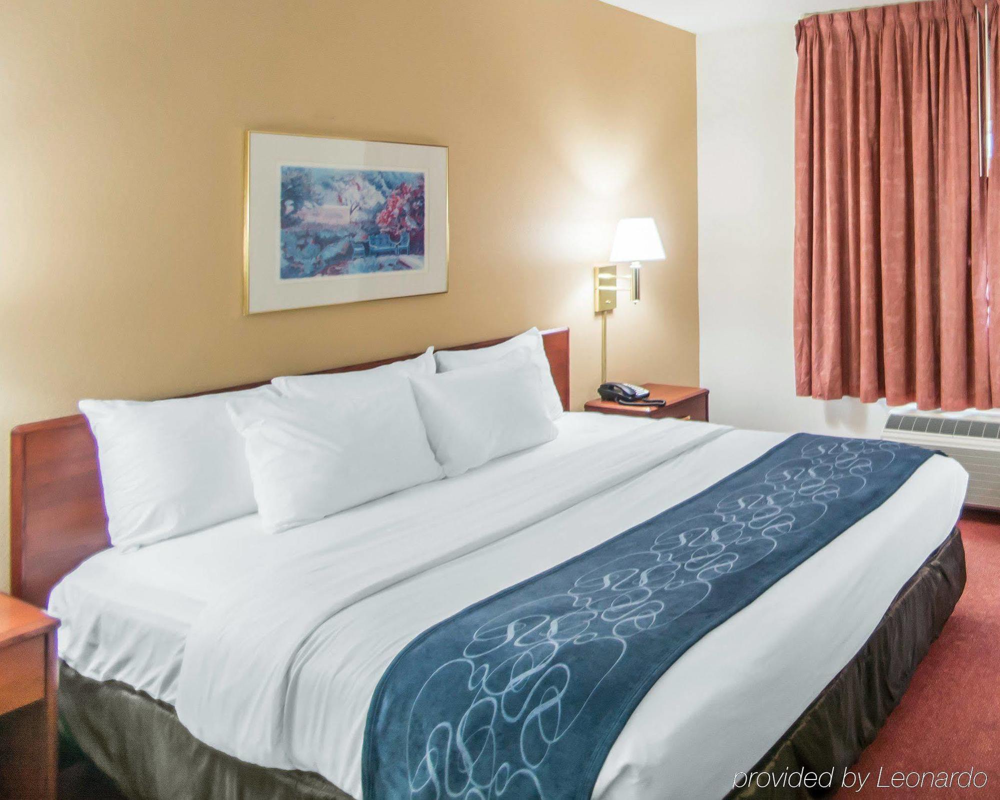 Comfort Suites Rochester Henrietta University Area Εξωτερικό φωτογραφία