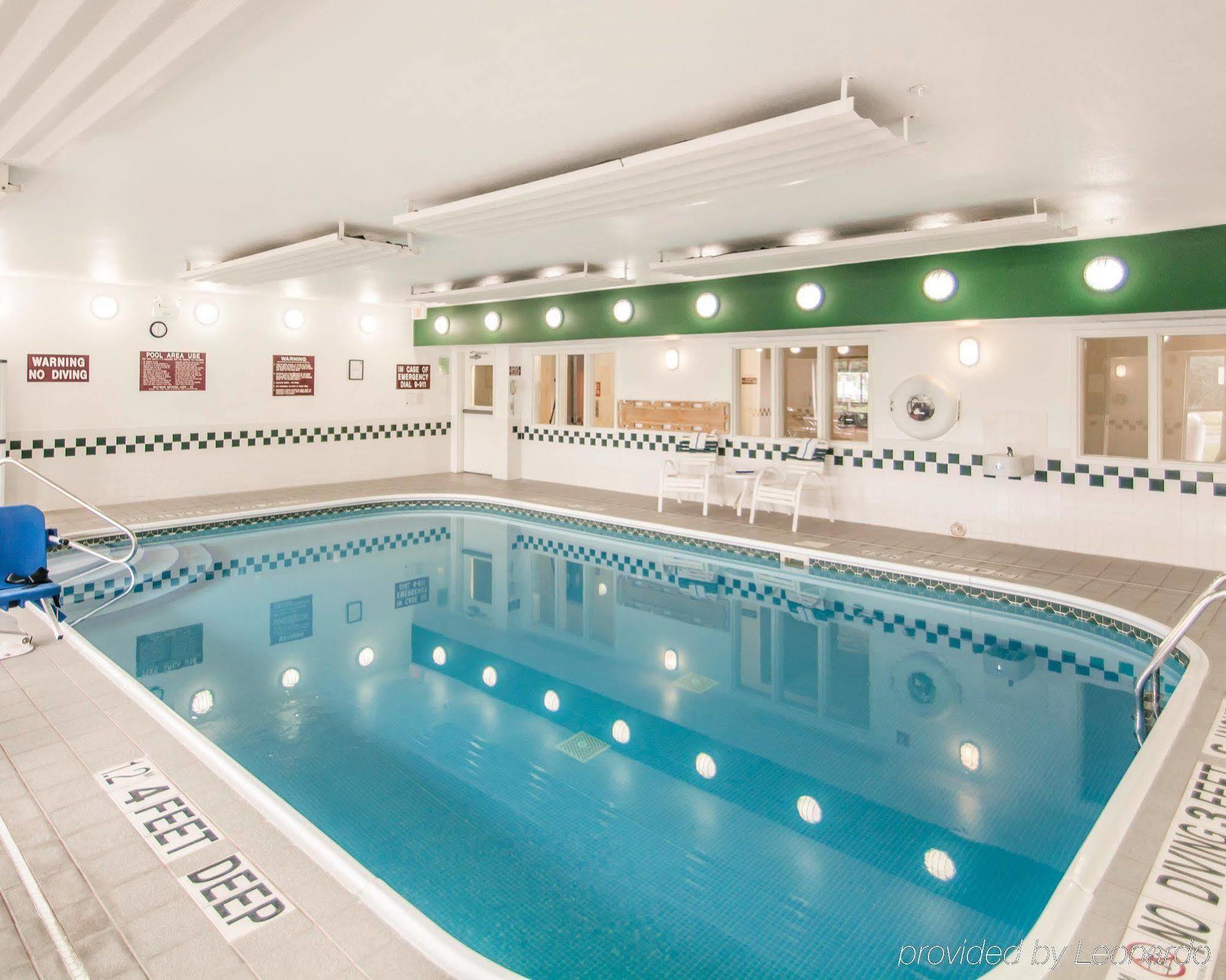 Comfort Suites Rochester Henrietta University Area Εξωτερικό φωτογραφία